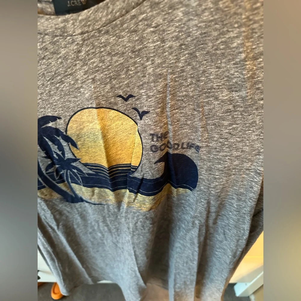 J.Crew, NWT graphic tea sunset, size XL